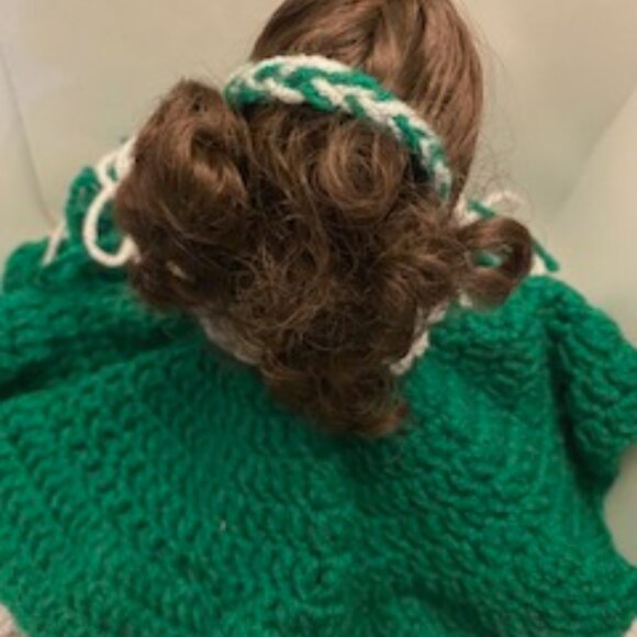 NFL Philadelphia Eagles Team Handmade Crochet Cheerleader Doll - Picture 9 of 13